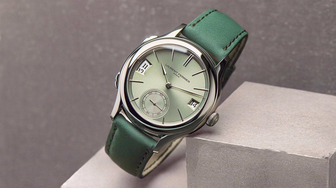 CLASSIC TRAVELLER “SÉRIE ATELIER“ MAGNETIC GREEN Laurent Ferrier