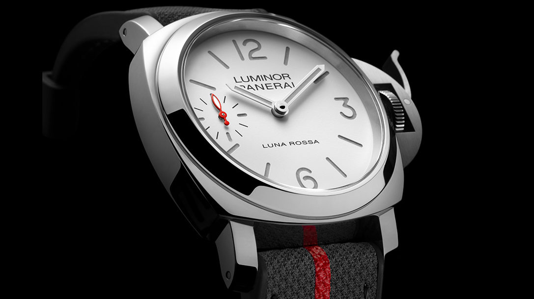 LUMINOR LUNA ROSSA Panerai