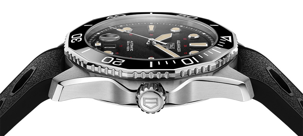 tag heuer aquaracer  professional 300 tribute 844 side