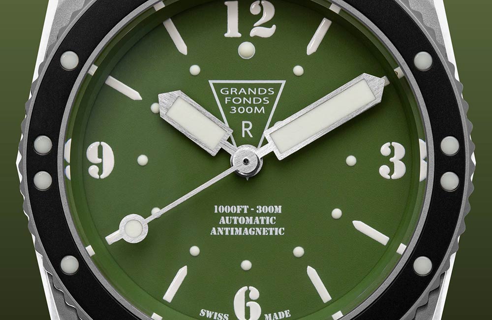 zrc grands fonds 300 militaria dial closeup